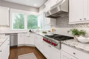 3232 112th Ave SE, Bellevue, WA 98004 - Photo 8