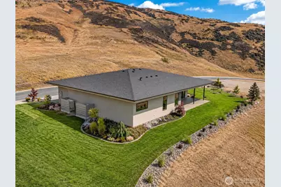 9604 Ridgeview Drive NW, Quincy, WA 98848 - Photo 4