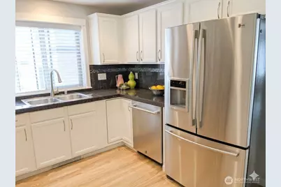 2138 N 113th Street #B, Seattle, WA 98133 - Photo 10