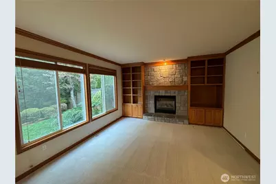 19416 NE 43rd Place, Sammamish, WA 98074 - Photo 6