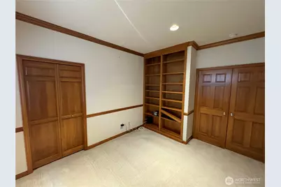 19416 NE 43rd Place, Sammamish, WA 98074 - Photo 10