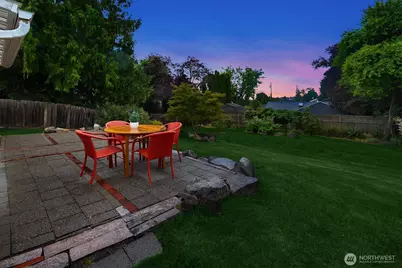 5702 239th Place SW, Mountlake Terrace, WA 98043 - Photo 4