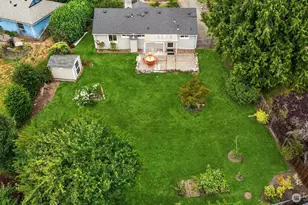 5702 239th Pl SW, Mountlake Terrace, WA 98043 - Photo 2