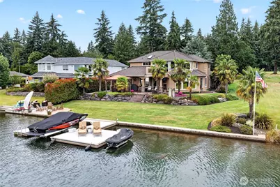 20208 Island Parkway East, Lake Tapps, WA 98391 - Photo 1