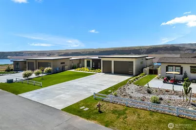 9665 Ridgeview Drive NW, Quincy, WA 98848 - Photo 2