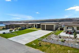 9665 Ridgeview Dr NW, Quincy, WA 98848 - Photo 2