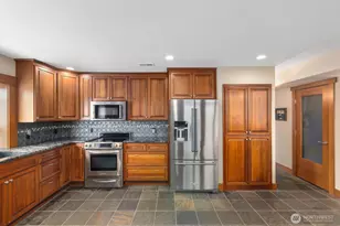 301 Driftwood Shores Rd, Camano Island, WA 98282 - Photo 10