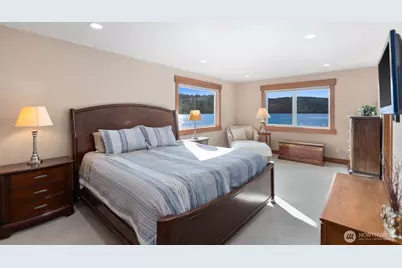 301 Driftwood Shores Road, Camano Island, WA 98282 - Photo 14