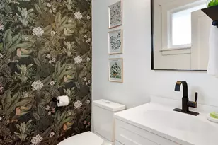 1117 N 84th St, Seattle, WA 98103 - Photo 12