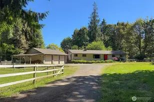 537 Herrick Rd, Port Angeles, WA 98363 - Photo 4