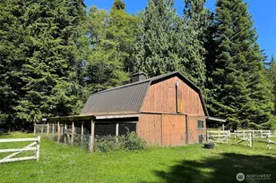537 Herrick Rd, Port Angeles, WA 98363 - Photo 2