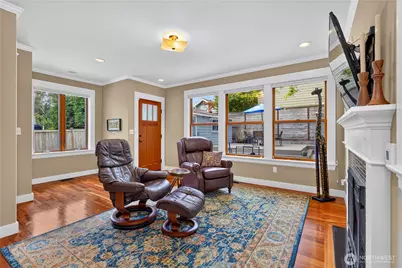 7337 Jones Avenue NW, Seattle, WA 98117 - Photo 10