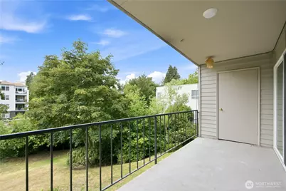 321 Bellevue Way SE #203, Bellevue, WA 98004 - Photo 16