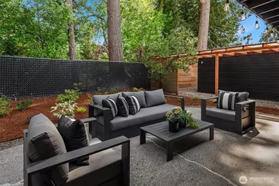 15634 SE 8th Street, Bellevue, WA 98008 - Photo 18