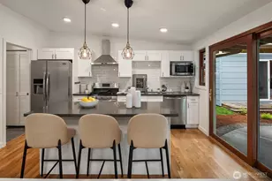 15634 SE 8th St, Bellevue, WA 98008 - Photo 10