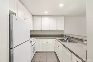 321 10th Ave S, Seattle, WA 98104 - Photo 10