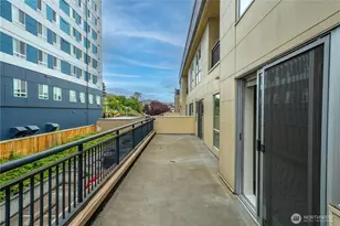 321 10th Ave S, Seattle, WA 98104 - Photo 28