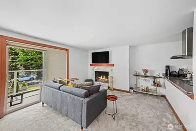 1730 Taylor Avenue N #302, Seattle, WA 98109 - Photo 4