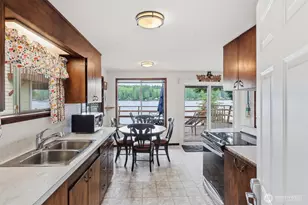 2020 S Lake Roesiger Rd, Snohomish, WA 98290 - Photo 2