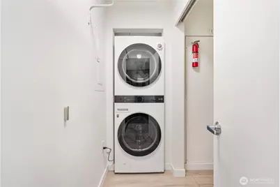 2716 Elliott Avenue #310, Seattle, WA 98121 - Photo 18