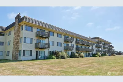 615 Ocean Shores Boulevard NW #318, Ocean Shores, WA 98569 - Photo 2