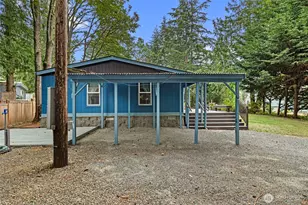 1828 Lake Dr, Camano Island, WA 98282 - Photo 10