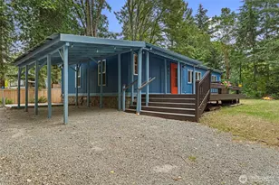 1828 Lake Dr, Camano Island, WA 98282 - Photo 14