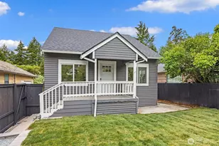 5040 35th Ave SW, Seattle, WA 98126 - Photo 2