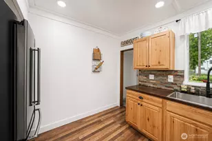124 N 3rd St, Coulee City, WA 99115 - Photo 8