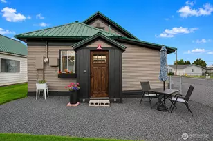 124 N 3rd St, Coulee City, WA 99115 - Photo 34