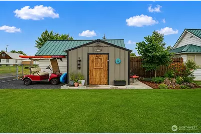 124 N 3rd Street, Coulee City, WA 99115 - Photo 32
