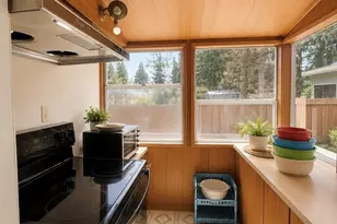 11545 N Park Ave N, Seattle, WA 98133 - Photo 10
