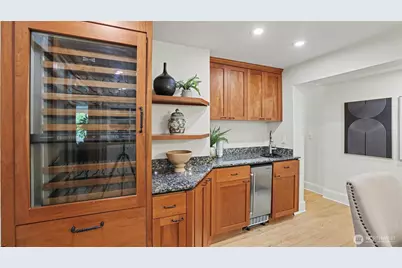 10555 SE 28th Street, Beaux Arts, WA 98004 - Photo 16