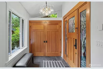 10555 SE 28th Street, Beaux Arts, WA 98004 - Photo 4