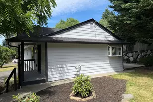 607 244th St SW, Bothell, WA 98021 - Photo 4