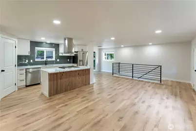 607 244th Street SW, Bothell, WA 98021 - Photo 8