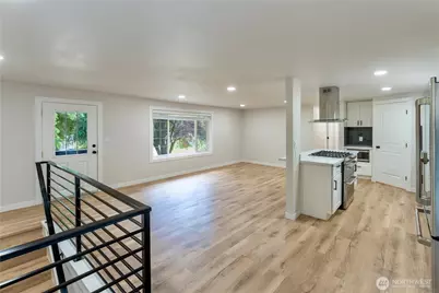 607 244th Street SW, Bothell, WA 98021 - Photo 10