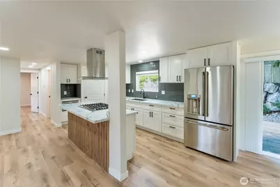 607 244th Street SW, Bothell, WA 98021 - Photo 6