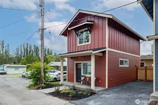 212 Carolina St, Bellingham, WA 98225 - Photo 2
