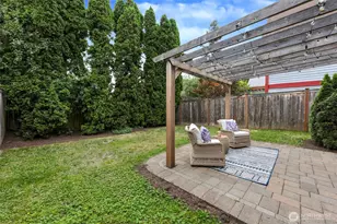 318 NE 59th St, Seattle, WA 98105 - Photo 26