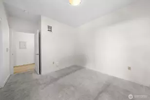 1026 NE 65th St, Seattle, WA 98115 - Photo 26