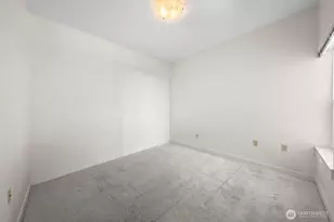 1026 NE 65th St, Seattle, WA 98115 - Photo 24