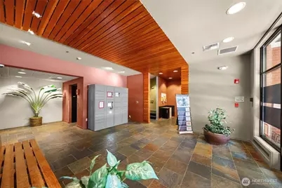 1026 NE 65th Street #C420, Seattle, WA 98115 - Photo 2