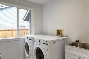 18205 150th Ave SE, Renton, WA 98058 - Photo 18
