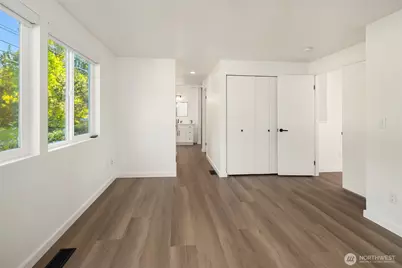 8002 118th Court NE #11, Kirkland, WA 98033 - Photo 18