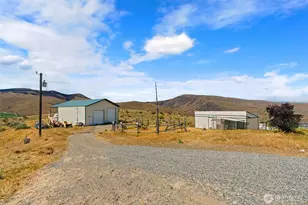723 Burbank Creek Rd, Yakima, WA 98901 - Photo 34