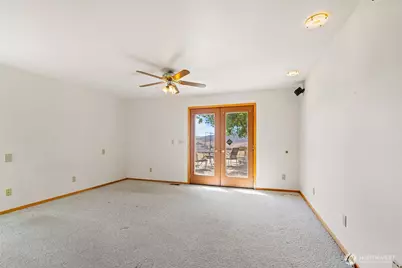 723 Burbank Creek Road, Yakima, WA 98901 - Photo 16