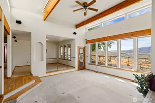 723 Burbank Creek Rd, Yakima, WA 98901 - Photo 8