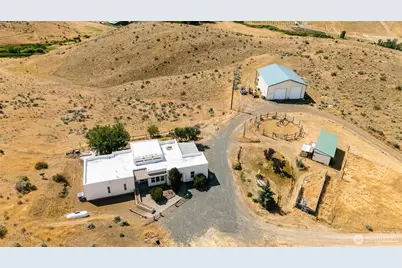 723 Burbank Creek Road, Yakima, WA 98901 - Photo 36