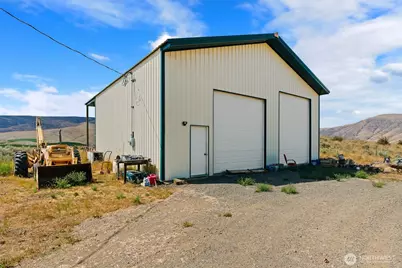 723 Burbank Creek Road, Yakima, WA 98901 - Photo 30